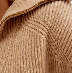 Turtleneck Zip